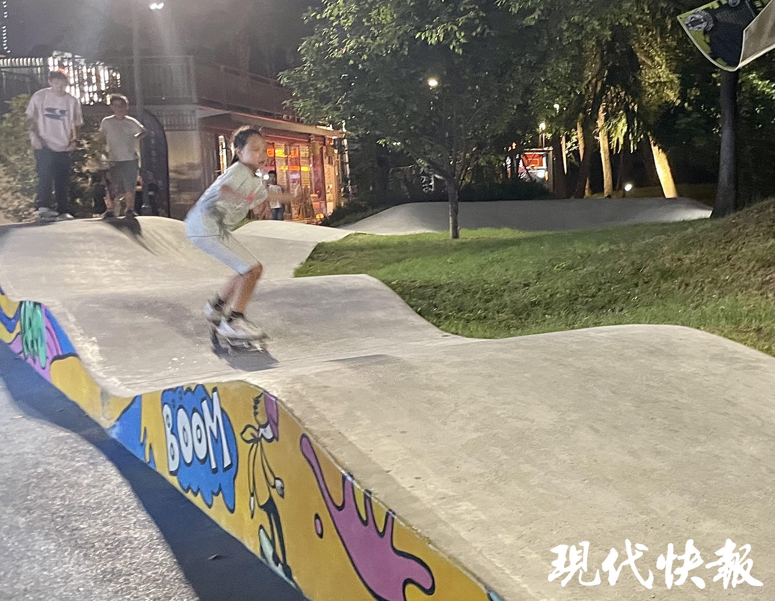 文脉华章｜奥运刮起bsport体育登录“潮玩”风体育文化的年轻态表达(图4)